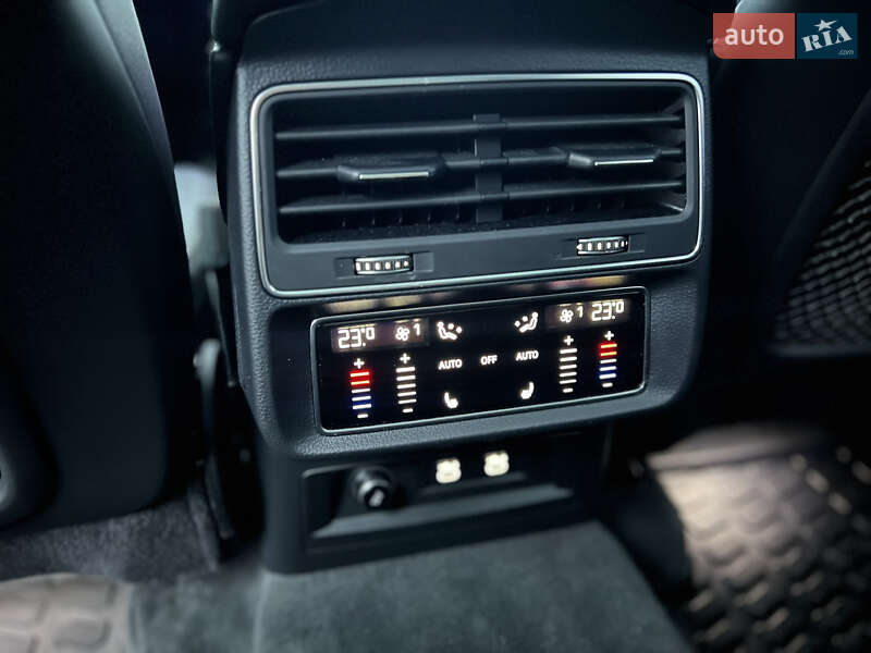 Внедорожник / Кроссовер Audi Q8 2021 в Хмельницком