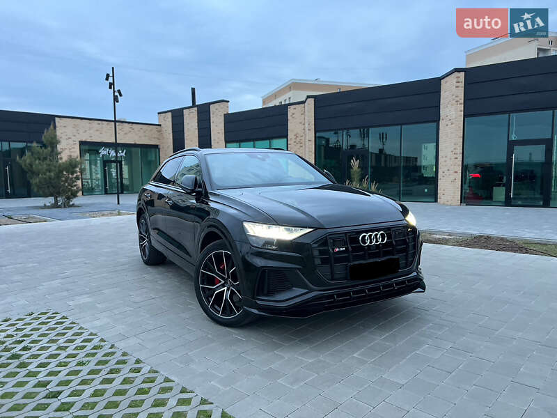 Audi Q8 2021