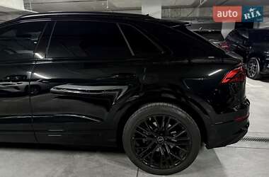 Внедорожник / Кроссовер Audi Q8 2024 в 