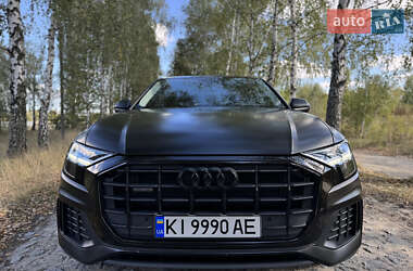 Внедорожник / Кроссовер Audi Q8 2022 в 