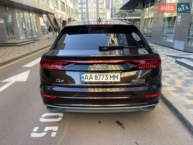 Внедорожник / Кроссовер Audi Q8 2019 в Киеве