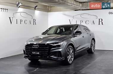 Позашляховик / Кросовер Audi Q8 2018 в 