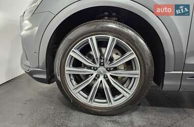 Позашляховик / Кросовер Audi Q8 2018 в 