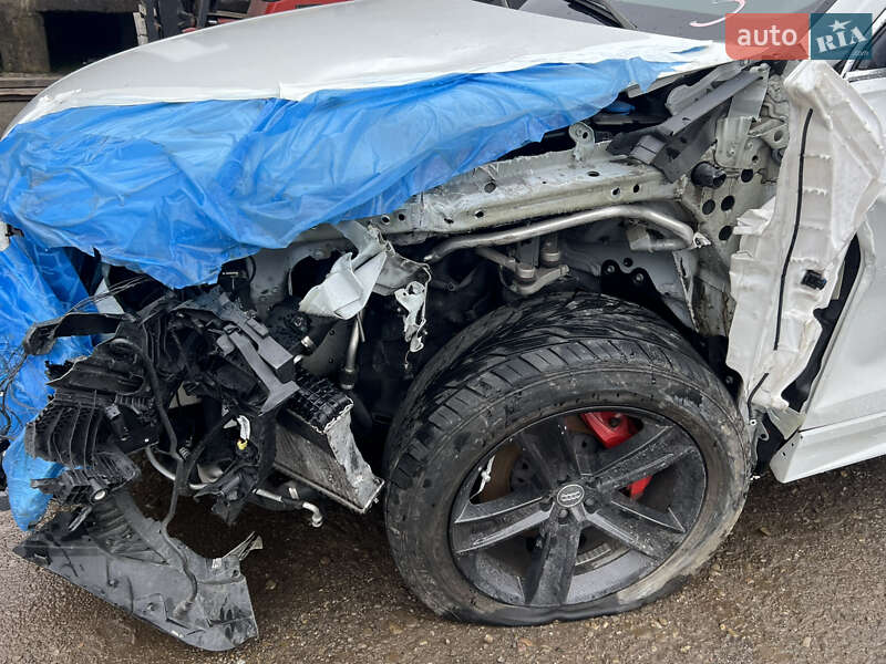 Позашляховик / Кросовер Audi Q8 2019 в Стрию