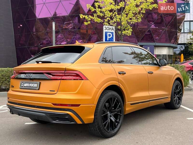 Внедорожник / Кроссовер Audi Q8 2018 в Киеве