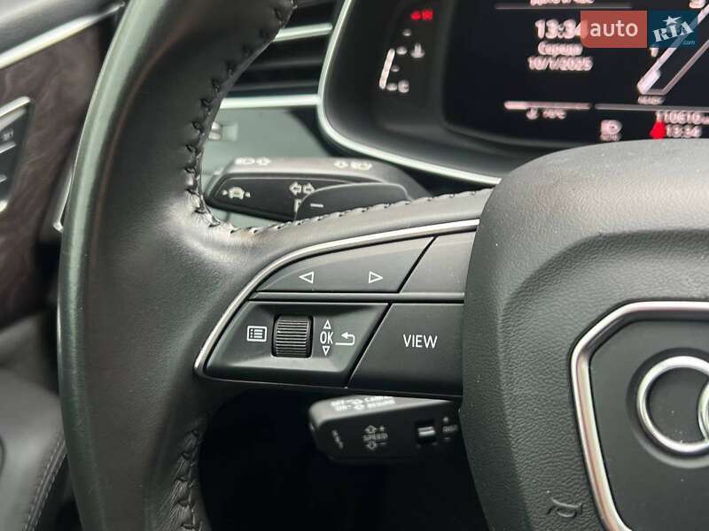 Внедорожник / Кроссовер Audi Q8 2018 в Киеве
