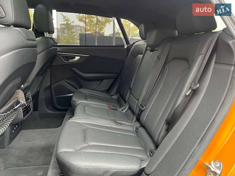 Внедорожник / Кроссовер Audi Q8 2018 в Киеве