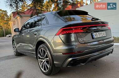 Позашляховик / Кросовер Audi Q8 2021 в 