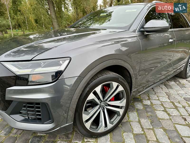 Внедорожник / Кроссовер Audi Q8 2019 в Киеве