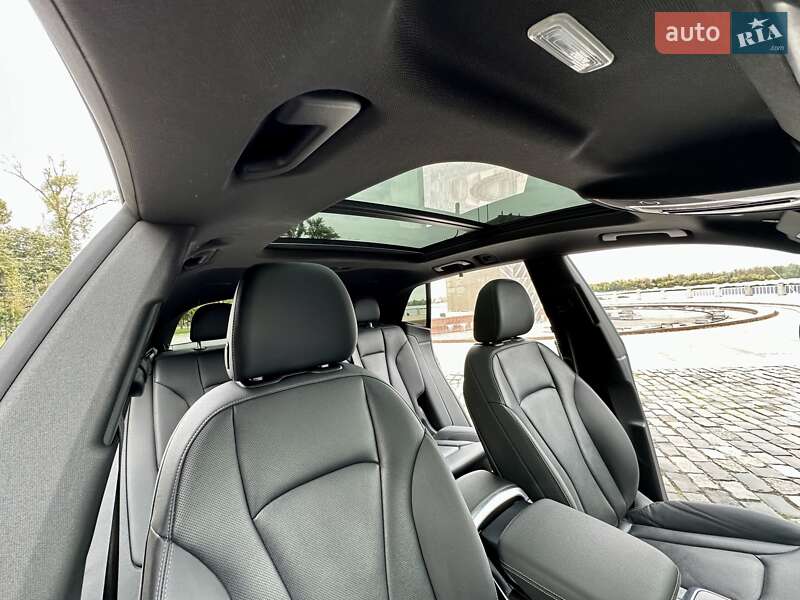 Внедорожник / Кроссовер Audi Q8 2019 в Киеве