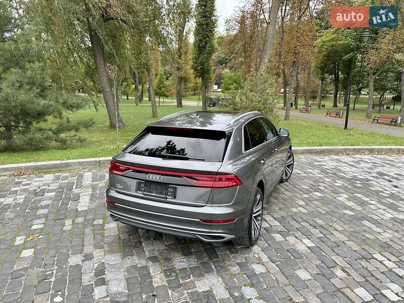Внедорожник / Кроссовер Audi Q8 2019 в Киеве