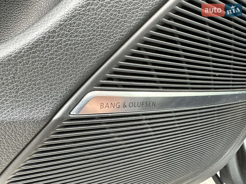 Внедорожник / Кроссовер Audi Q8 2018 в Киеве