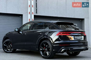 Позашляховик / Кросовер Audi Q8 2019 в 