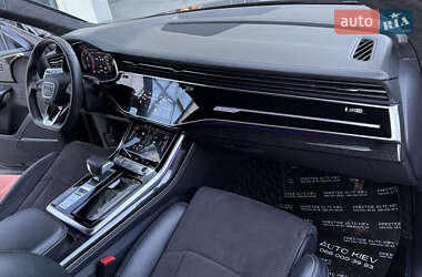 Позашляховик / Кросовер Audi Q8 2019 в 