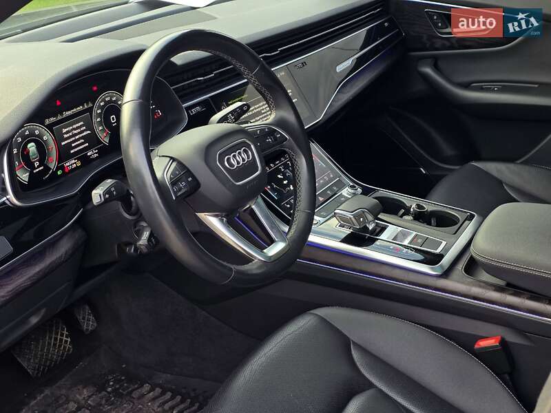 Позашляховик / Кросовер Audi Q8 2021 в Тернополі
