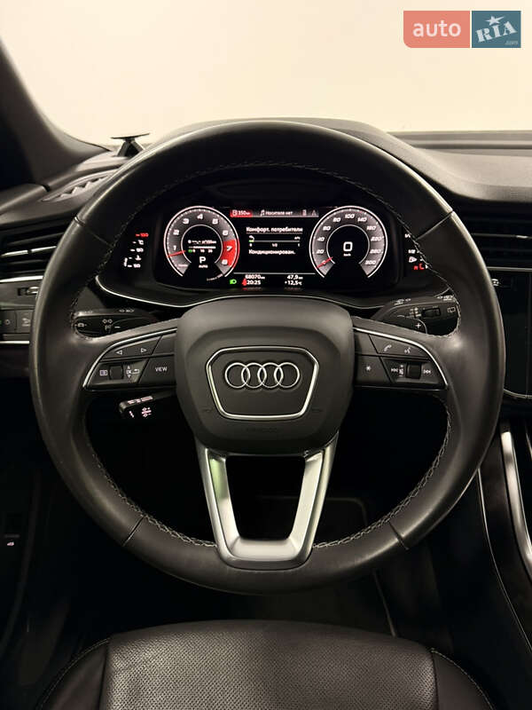 Внедорожник / Кроссовер Audi Q8 2021 в Одессе