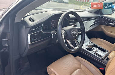 Внедорожник / Кроссовер Audi Q8 2019 в 