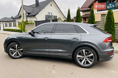 Внедорожник / Кроссовер Audi Q8 2019 в 