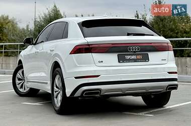 Внедорожник / Кроссовер Audi Q8 2025 в 