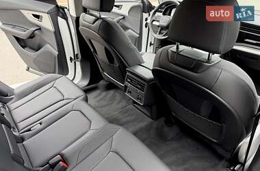 Внедорожник / Кроссовер Audi Q8 2025 в 