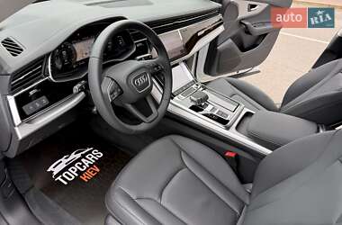 Внедорожник / Кроссовер Audi Q8 2025 в 