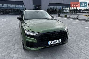 Внедорожник / Кроссовер Audi Q8 2018 в 