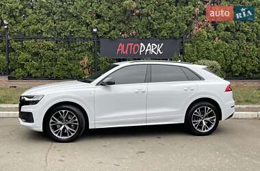 Внедорожник / Кроссовер Audi Q8 2020 в 