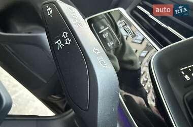 Внедорожник / Кроссовер Audi Q8 2023 в 