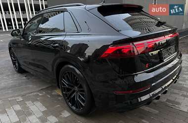Внедорожник / Кроссовер Audi Q8 2023 в 
