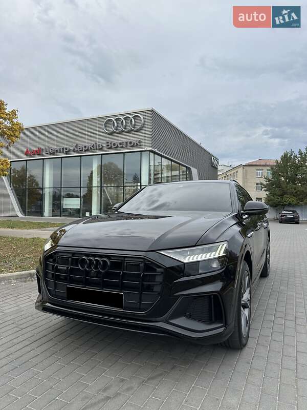 Внедорожник / Кроссовер Audi Q8 2021 в Киеве