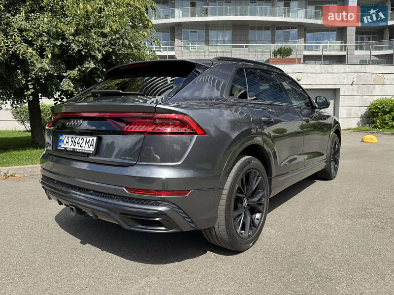 Внедорожник / Кроссовер Audi Q8 2021 в Киеве
