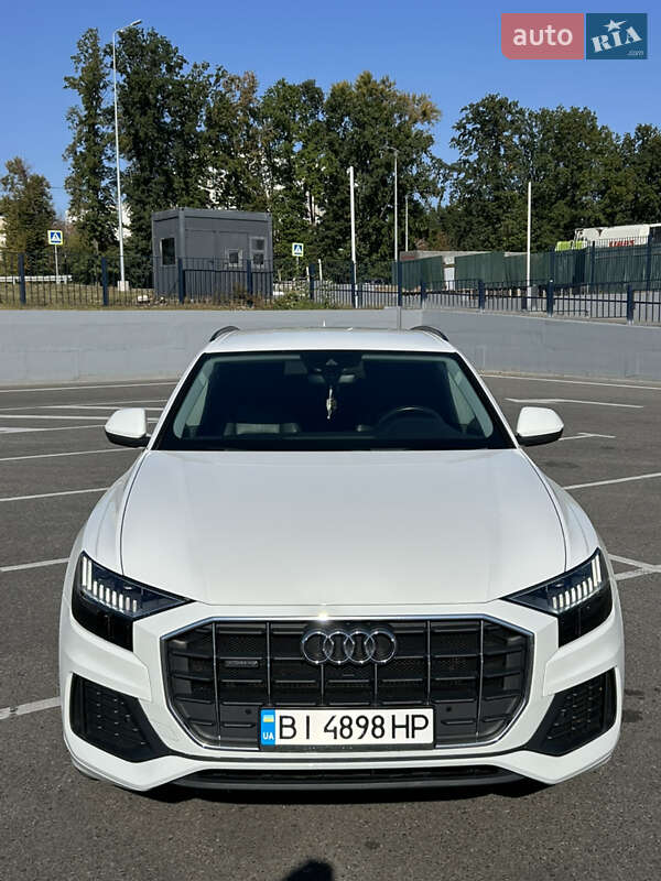 Внедорожник / Кроссовер Audi Q8 2019 в Полтаве