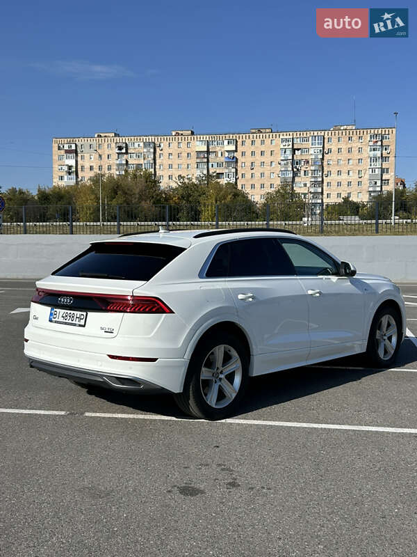 Внедорожник / Кроссовер Audi Q8 2019 в Полтаве