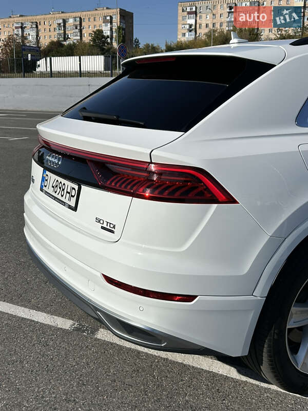 Внедорожник / Кроссовер Audi Q8 2019 в Полтаве