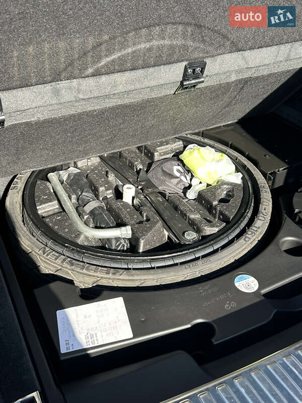 Внедорожник / Кроссовер Audi Q8 2019 в Полтаве