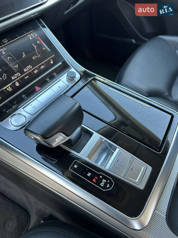 Внедорожник / Кроссовер Audi Q8 2019 в Полтаве