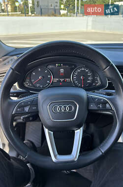 Внедорожник / Кроссовер Audi Q8 2019 в 
