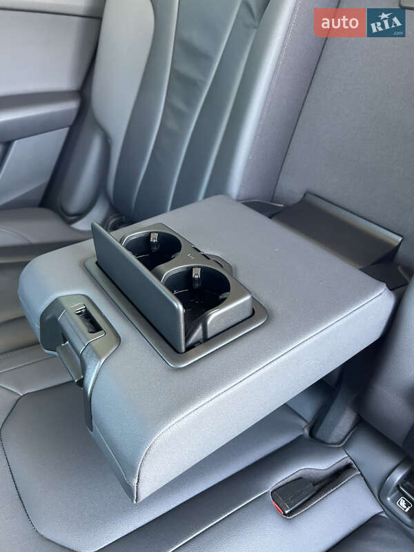 Внедорожник / Кроссовер Audi Q8 2019 в Полтаве