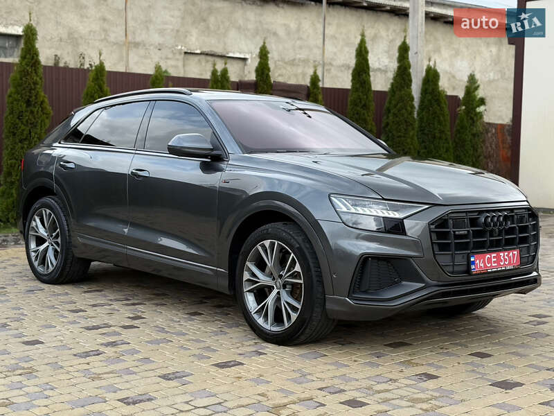 Внедорожник / Кроссовер Audi Q8 2020 в Тернополе