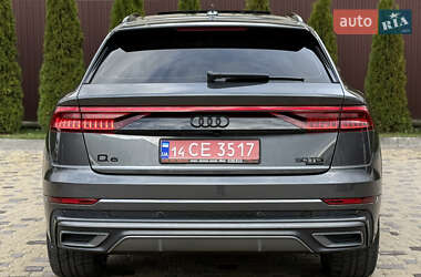 Внедорожник / Кроссовер Audi Q8 2020 в 