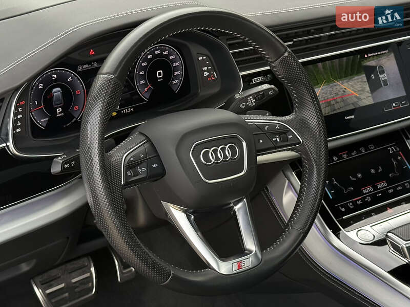 Внедорожник / Кроссовер Audi Q8 2020 в Тернополе