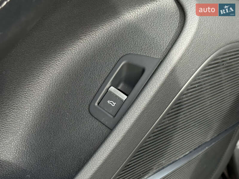 Внедорожник / Кроссовер Audi Q8 2020 в Тернополе