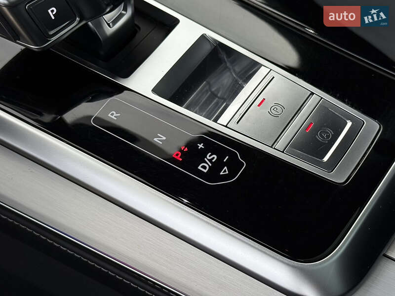 Внедорожник / Кроссовер Audi Q8 2020 в Тернополе