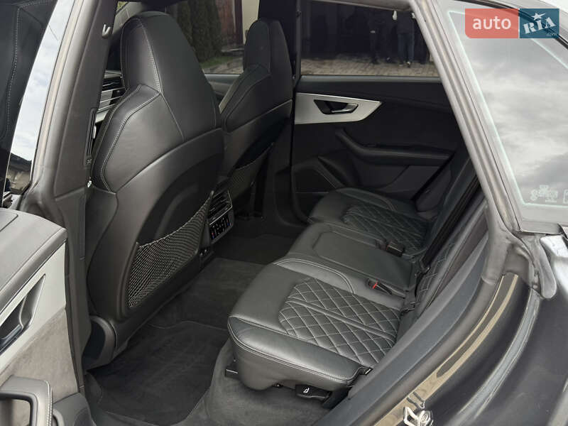 Внедорожник / Кроссовер Audi Q8 2020 в Тернополе