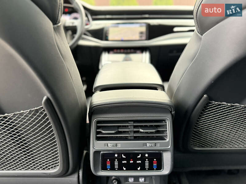 Внедорожник / Кроссовер Audi Q8 2020 в Тернополе