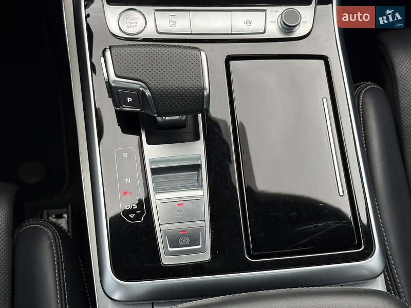 Внедорожник / Кроссовер Audi Q8 2020 в Тернополе