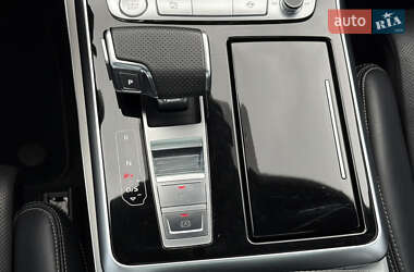 Внедорожник / Кроссовер Audi Q8 2020 в 