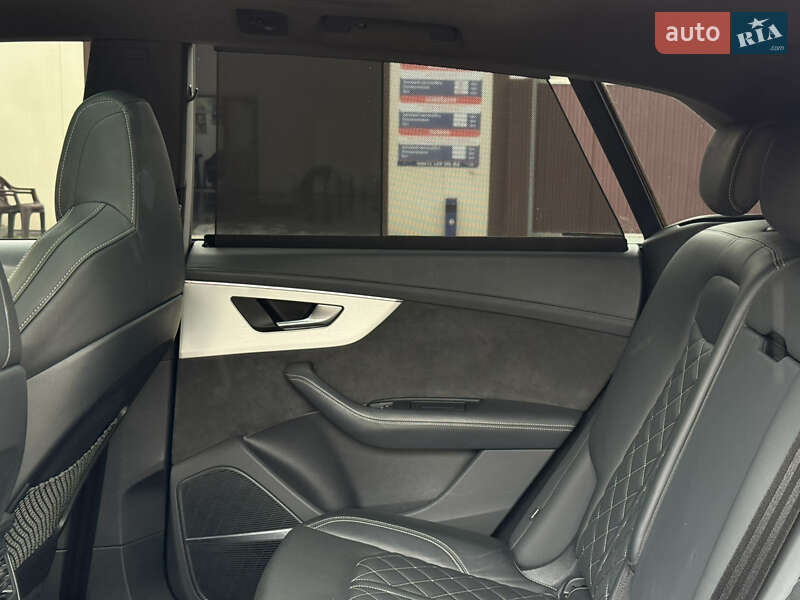 Внедорожник / Кроссовер Audi Q8 2020 в Тернополе