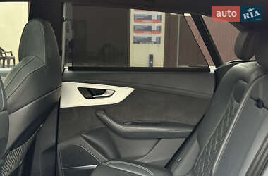Внедорожник / Кроссовер Audi Q8 2020 в 