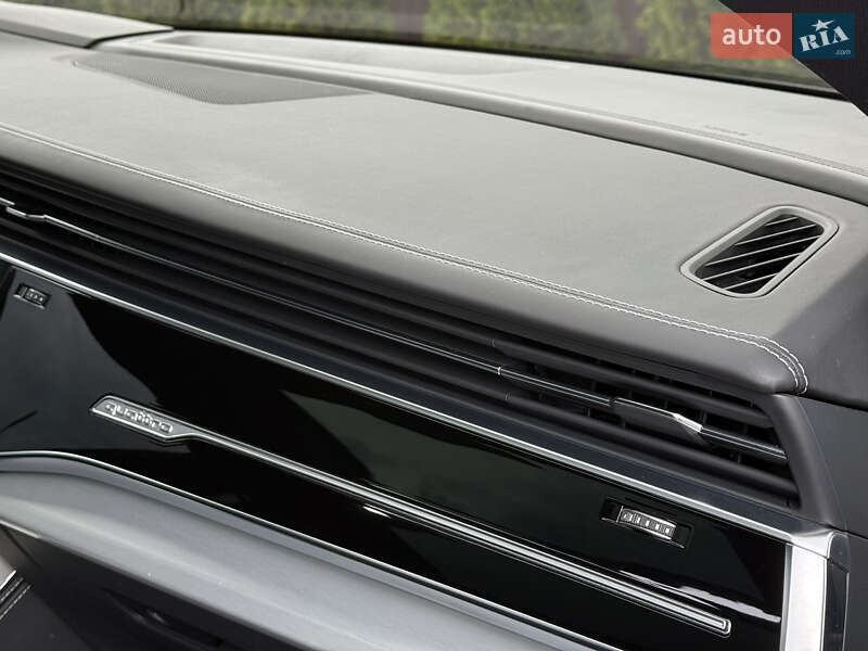 Внедорожник / Кроссовер Audi Q8 2020 в Тернополе